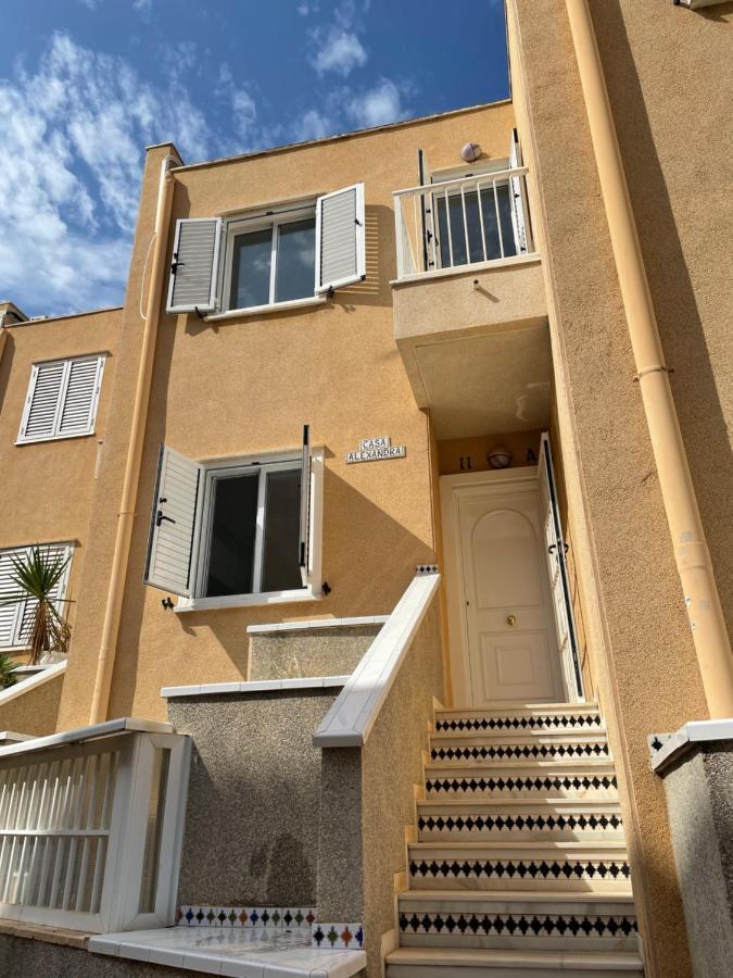 Casa Alexandra - Cosy 2bedroom Duplex Apartment Torrevieja